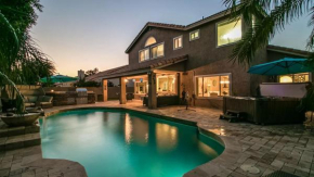 Luxe Scottsdale Home wPool, Spa, & Tesla Charger
